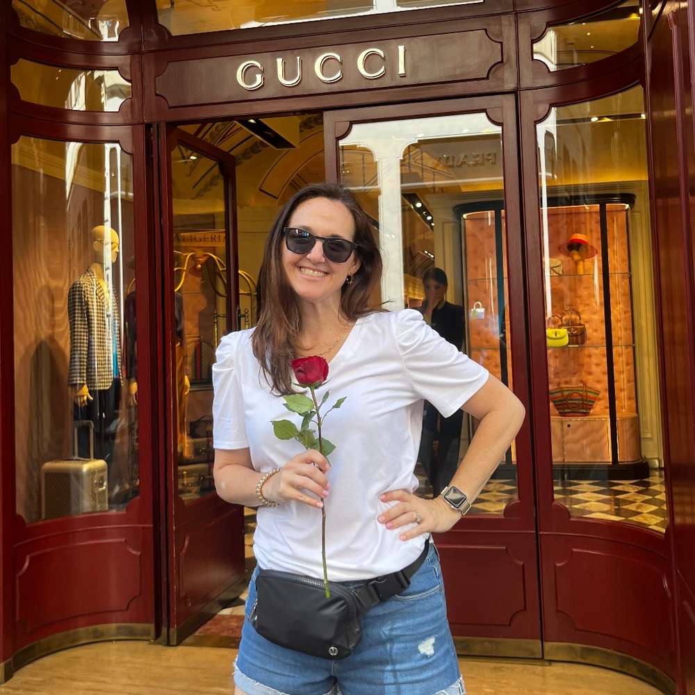 Meet your Posher, Dana